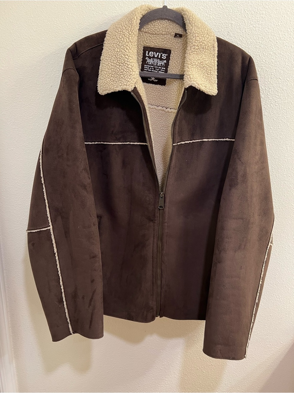Levi's Faux Suede Sherpa Lined Jacket Men’s size XL